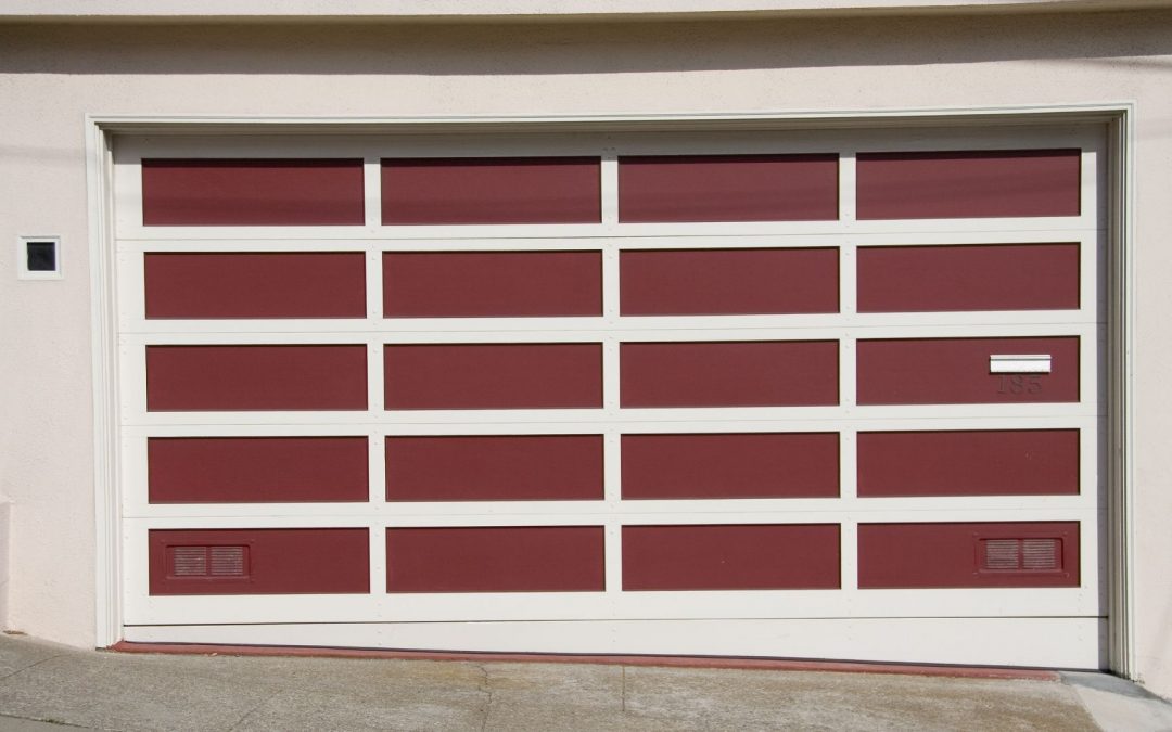 4 Common Garage Door Materials