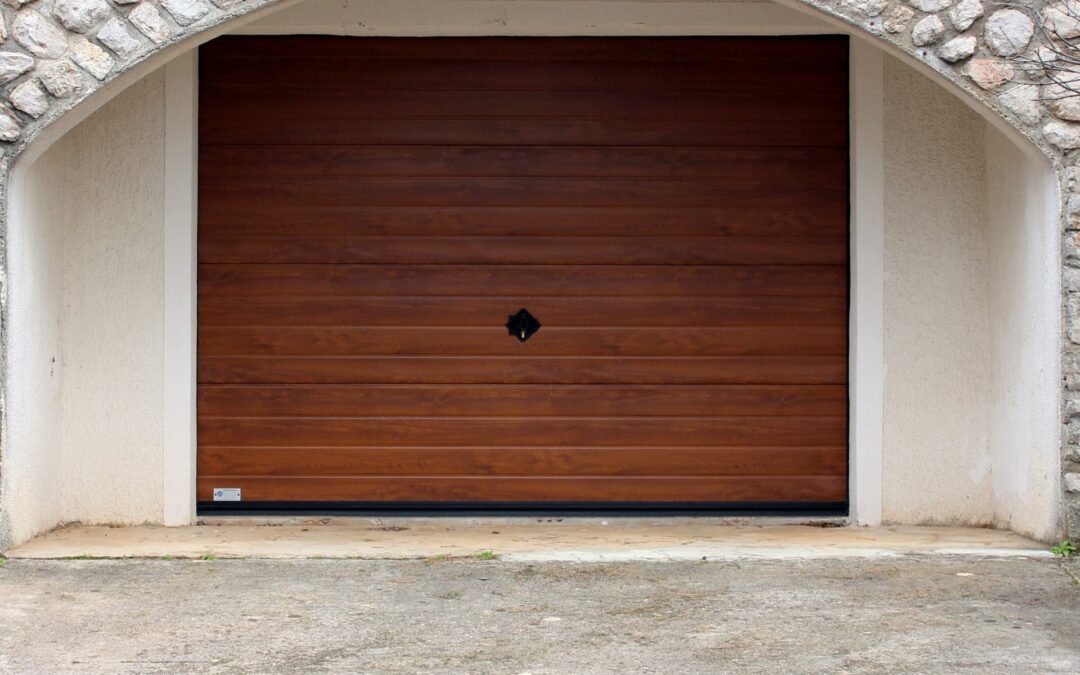 A Guide To Modern Faux Wood Garage Doors